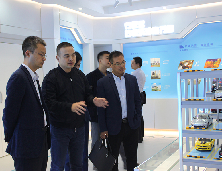 In November 2019, Wang Wei, member of the Standing Committee of the Zhuji Municipal Party Committee and Minister of Organization, visited the party work of the enterprise.